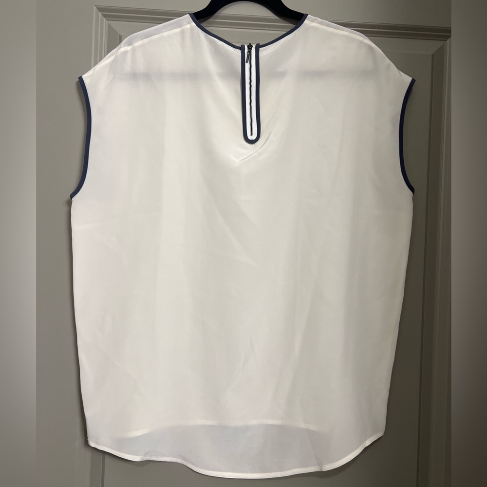 Vince Cream 100% Silk Top with Blue Trim Size Small - Boxy Fit - Picture 2 of 12